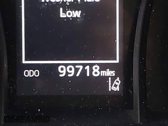 2020 Toyota Camry SE z VIN 4T1G11AK7LU943920, wystawiony jako IAAI lot #43352053 z przebiegiem 99 718 mil mil oraz . Historia ofert i sprzedaży dostępna na DreamBid. Obrazek 16.