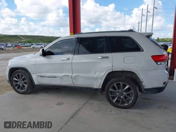 2014 Jeep Grand Cherokee Limited с VIN 1C4RJFBG8EC471238, выставлен на аукционе IAAI как лот 43505182 с пробегом 99 439 миль миль и . История ставок и продаж доступна на DreamBid. Изображение 14.