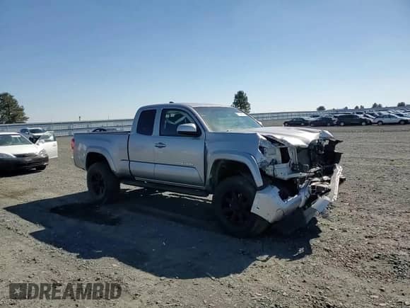 2017 Toyota Tacoma SR5 with VIN 5TFSZ5AN2HX061472, listed as a Copart auction lot 81734255 with 53,533 mi miles and Salvage title. Bid and sale history available at DreamBid. Image 13.