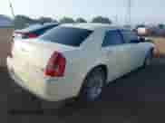 2006 Chrysler 300 C with VIN 2C3LA63H66H258031, listed as a IAAI auction lot 42981159 with 167,447 mi miles and . Bid and sale history available at DreamBid. Image 4.