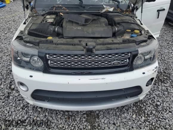 2013 Land Rover Range Rover Sport SC with VIN SALSH2E48DA803737, listed as a Copart auction lot 50303275 with 127,712 mi miles and Salvage title. Bid and sale history available at DreamBid. Image 12.