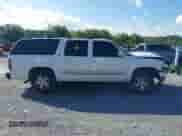 2005 Chevrolet Suburban LS с VIN 3GNEC16Z05G125924, выставлен на аукционе IAAI как лот 42241502 с пробегом 204 435 миль миль и . История ставок и продаж доступна на DreamBid. Изображение 13.