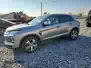 2021 Mitsubishi Outlander ES z VIN JA4APUAU1MU001160, wystawiony jako Copart lot #81616325 z przebiegiem 96 015 mil mil oraz Szkoda całkowita • Salvage title. Historia ofert i sprzedaży dostępna na DreamBid. Obrazek 1.