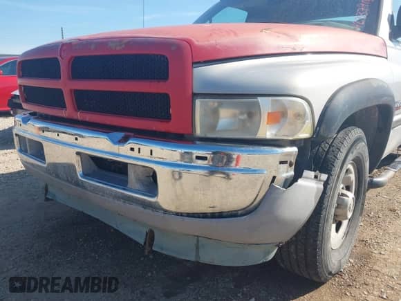 1999 Dodge 2500 with VIN 1B7KC2367XJ646278, listed as a IAAI auction lot 42337918 with 337,888 mi miles and . Bid and sale history available at DreamBid. Image 6.