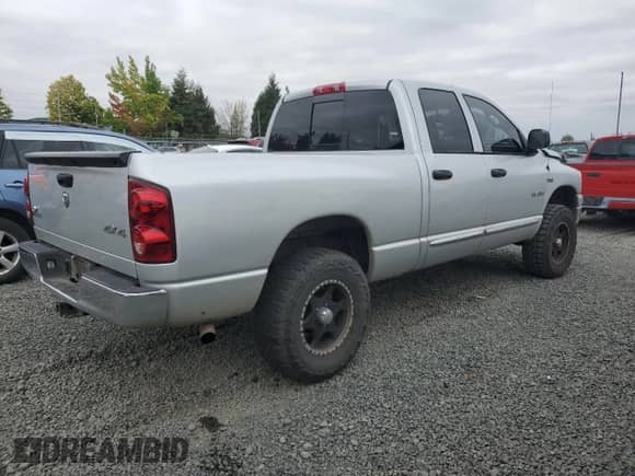 2008 Dodge 1500 SLT with VIN 1D7HU18208S632313, listed as a Copart auction lot 80154775 with 212,171 mi miles and Salvage title. Bid and sale history available at DreamBid. Image 3.