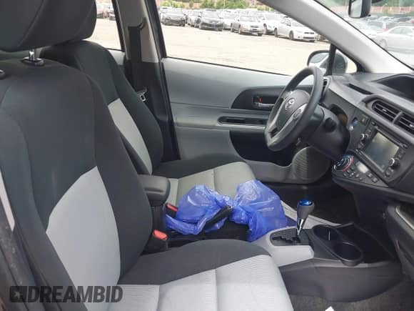 2014 Toyota Prius One with VIN JTDKDTB32E1078223, listed as a IAAI auction lot 42779961 with 151,952 mi miles and . Bid and sale history available at DreamBid. Image 5.