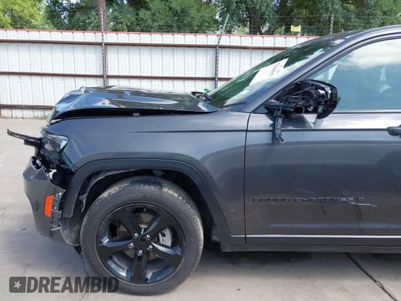 2023 Jeep Grand Cherokee Laredo с VIN 1C4RJHAG6PC546003, выставлен на аукционе IAAI как лот 42200015 с пробегом 20 076 миль миль и . История ставок и продаж доступна на DreamBid. Изображение 18.