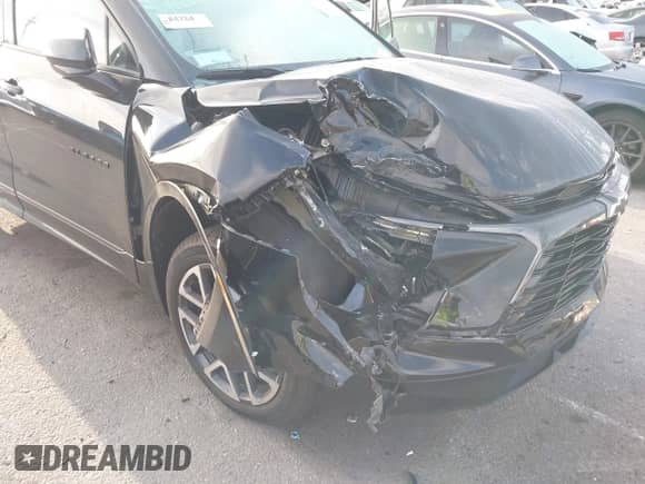 2024 Chevrolet Blazer RS с VIN 3GNKBERS1RS251448, выставлен на аукционе IAAI как лот 41916373 с пробегом 4 325 миль миль и . История ставок и продаж доступна на DreamBid. Изображение 17.