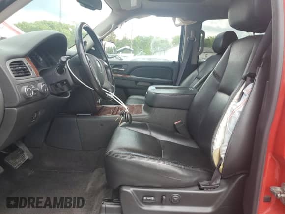 2012 Chevrolet Avalanche LTZ with VIN 3GNTKGE70CG308279, listed as a Copart auction lot 70449805 with 237,243 mi miles and Salvage title. Bid and sale history available at DreamBid. Image 7.