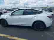 2024 Tesla Model Y с VIN 7SAYGDED3RF019239, выставлен на аукционе IAAI как лот 42978849 с пробегом 14 551 миль миль и . История ставок и продаж доступна на DreamBid. Изображение 14.