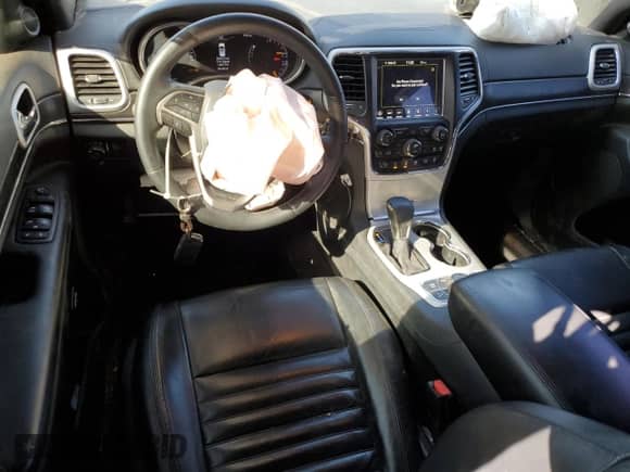 2018 Jeep Grand Cherokee Sterling with VIN 1C4RJFBT4JC220580, listed as a Copart auction lot 44012815 with 96,438 mi miles and Salvage title. Bid and sale history available at DreamBid. Image 8.