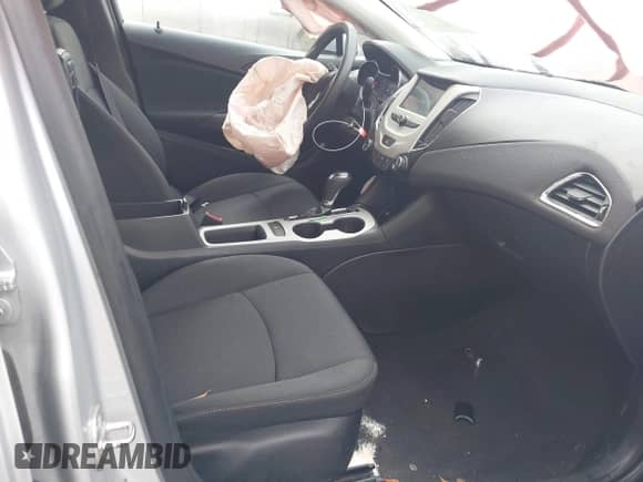 2018 Chevrolet Cruze LS с VIN 1G1BC5SM8J7111460, выставлен на аукционе IAAI как лот 41209427 с пробегом 89 637 миль миль и . История ставок и продаж доступна на DreamBid. Изображение 5.