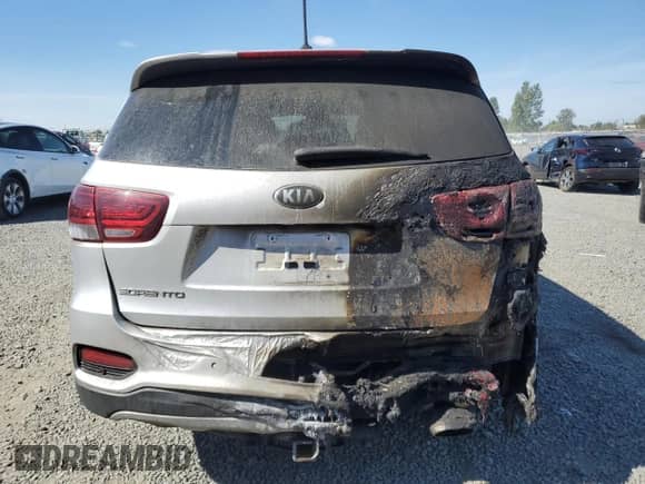 2020 Kia Sorento EX с VIN 5XYPHDA50LG673846, выставлен на аукционе Copart как лот 67621215 с пробегом 57 383 миль миль и Списание • Salvage title. История ставок и продаж доступна на DreamBid. Изображение 6.