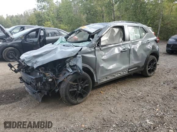 2024 Nissan Kicks SR with VIN 3N1CP5DV2RL533966, listed as a Copart auction lot 72004525 with Not provided miles and Salvage title. Bid and sale history available at DreamBid. Image 1.