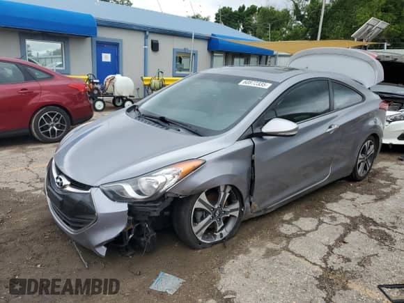 2013 Hyundai Elantra SE z VIN KMHDH6AE8DU006372, wystawiony jako Copart lot #60872335 z przebiegiem 151 390 mil mil oraz Szkoda całkowita • Salvage title. Historia ofert i sprzedaży dostępna na DreamBid. Obrazek 1.