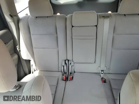 2011 Jeep Grand Cherokee Laredo with VIN 1J4RS4GG0BC658098, listed as a Copart auction lot 84580365 with 212,377 mi miles and Salvage title. Bid and sale history available at DreamBid. Image 10.