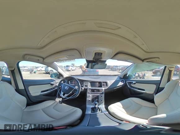 2018 Volvo S60 Inscription Platinum с VIN LYV402TM9JB156991, выставлен на аукционе Copart как лот 70232645 с пробегом 8 284 миль миль и Списание • Salvage title. История ставок и продаж доступна на DreamBid. Изображение 14.