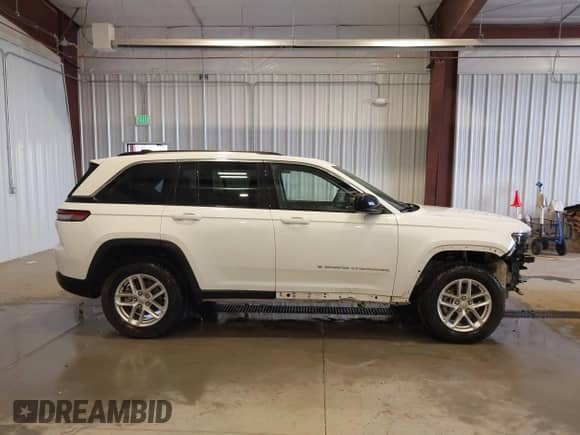 2023 Jeep Grand Cherokee Altitude с VIN 1C4RJHAG8PC536251, выставлен на аукционе IAAI как лот 40751323 с пробегом 38 252 миль миль и . История ставок и продаж доступна на DreamBid. Изображение 14.