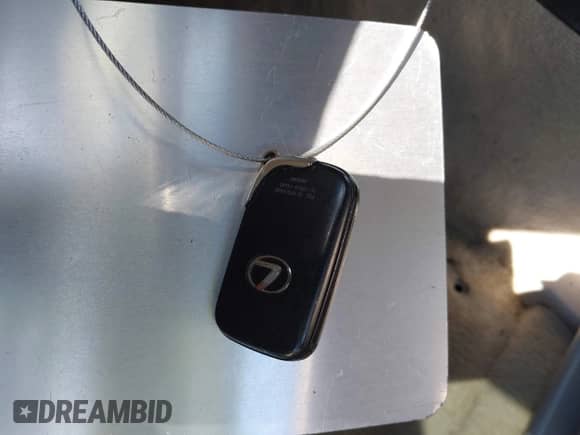 2007 Lexus ES 330 z VIN JTHBJ46G272069111, wystawiony jako IAAI lot #43405970 z przebiegiem 134 883 mil mil oraz . Historia ofert i sprzedaży dostępna na DreamBid. Obrazek 11.