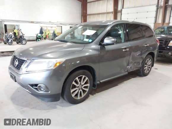2015 Nissan Pathfinder Platinum with VIN 5N1AR2MM4FC601725, listed as a IAAI auction lot 43088222 with 171,351 mi miles and . Bid and sale history available at DreamBid. Image 2.