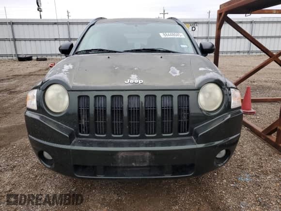2010 Jeep Compass Sport z VIN 1J4NT1FB6AD626166, wystawiony jako Copart lot #88448045 z przebiegiem 181 098 mil mil oraz Szkoda całkowita • Salvage title. Historia ofert i sprzedaży dostępna na DreamBid. Obrazek 5.