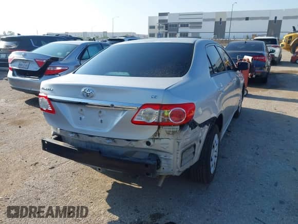 2011 Toyota Corolla S с VIN 2T1BU4EEXBC605225, выставлен на аукционе IAAI как лот 43126256 с пробегом 134 565 миль миль и . История ставок и продаж доступна на DreamBid. Изображение 4.