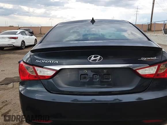 2013 Hyundai Sonata GLS с VIN 5NPEB4AC7DH770835, выставлен на аукционе Copart как лот 69966805 с пробегом 105 780 миль миль и Списание • Salvage title. История ставок и продаж доступна на DreamBid. Изображение 13.