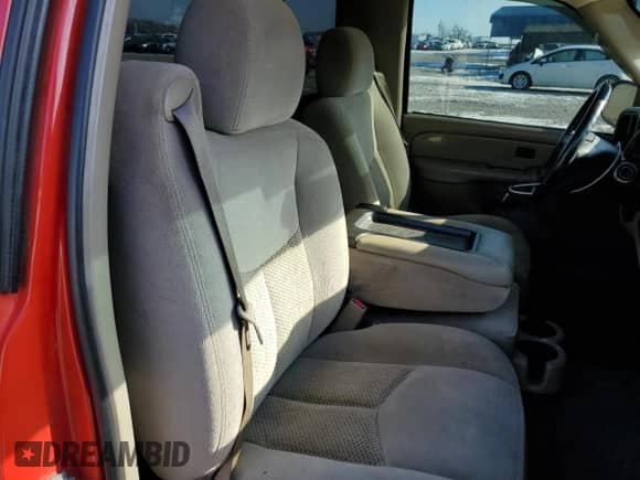 2005 Chevrolet Silverado 1500 z VIN 1GCEC14T85Z331547, wystawiony jako Copart lot #88921415 z przebiegiem 174 810 mil mil oraz Czysty tytuł • Clean title. Historia ofert i sprzedaży dostępna na DreamBid. Obrazek 11.