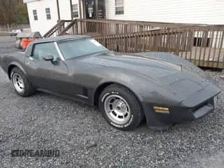 1981 Chevrolet Corvette с VIN 1G1AY8766B5103606, выставлен на аукционе IAAI как лот 43586043 с пробегом 73 234 миль миль и . История ставок и продаж доступна на DreamBid. Изображение 1.