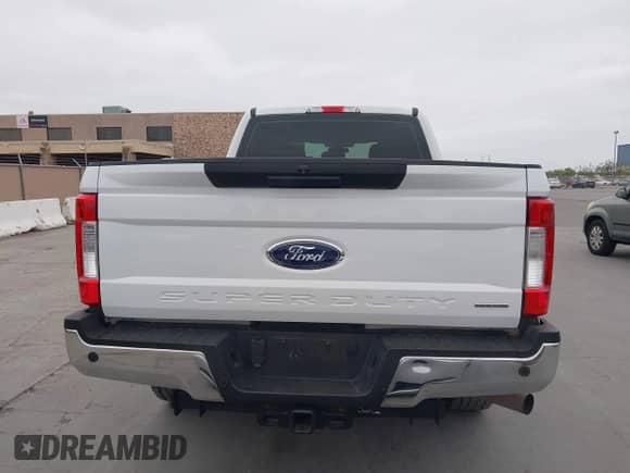 2019 Ford F-250 XL с VIN 1FT7W2A66KEF60607, выставлен на аукционе IAAI как лот 42121732 с пробегом 109 159 миль миль и . История ставок и продаж доступна на DreamBid. Изображение 16.