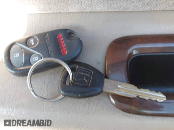 2000 Honda Accord SE with VIN JHMCG5671YC015450, listed as a IAAI auction lot 43412014 with 228,259 mi miles and . Bid and sale history available at DreamBid. Image 11.