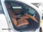 2021 BMW 5 Series 540i с VIN WBA53BJ04MCF97665, выставлен на аукционе IAAI как лот 42578697 с пробегом 26 081 миль миль и . История ставок и продаж доступна на DreamBid. Изображение 5.