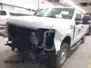 2023 Ford F-250 XL с VIN 1FT7X2BA0PEC81614, выставлен на аукционе IAAI как лот 43307660 с пробегом 42 236 миль миль и . История ставок и продаж доступна на DreamBid. Изображение 2.