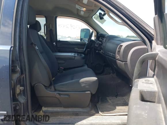 2009 Chevrolet Silverado 2500HD LT с VIN 1GCHK53K89F182614, выставлен на аукционе IAAI как лот 43092473 с пробегом 235 446 миль миль и . История ставок и продаж доступна на DreamBid. Изображение 5.