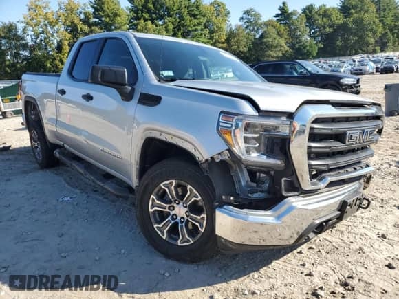 2019 GMC Sierra 1500 with VIN 1GTR9AEF8KZ361703, listed as a Copart auction lot 81617905 with 98,260 mi miles and Salvage title. Bid and sale history available at DreamBid. Image 4.