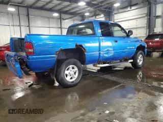2001 Dodge 1500 с VIN 3B7HF13Z11G171774, выставлен на аукционе Copart как лот 74521024 с пробегом 156 702 миль миль и Списание • Salvage title. История ставок и продаж доступна на DreamBid. Изображение 3.