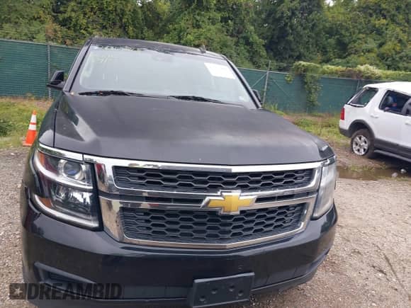 2015 Chevrolet Suburban LT с VIN 1GNSKJKC3FR210961, выставлен на аукционе IAAI как лот 43251868 с пробегом 392 257 миль миль и . История ставок и продаж доступна на DreamBid. Изображение 6.