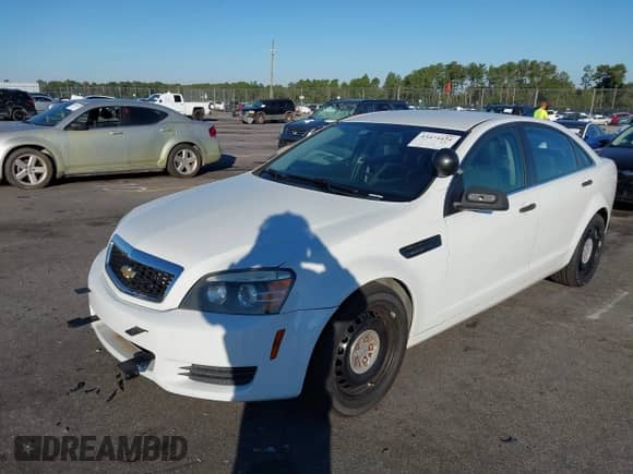 2014 Chevrolet Caprice Police Police with VIN 6G3NS5U25EL950405, listed as a IAAI auction lot 43474434 with 61,164 mi miles and . Bid and sale history available at DreamBid. Image 17.