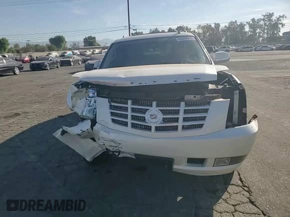 2012 Cadillac Escalade ESV Luxury с VIN 1GYS3HEF3CR320435, выставлен на аукционе Copart как лот 80949915 с пробегом 252 142 миль миль и Списание • Salvage title. История ставок и продаж доступна на DreamBid. Изображение 15.