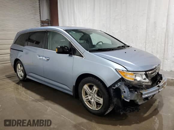 2013 Honda Odyssey Touring с VIN 5FNRL5H90DB044358, выставлен на аукционе Copart как лот 83942565 с пробегом 196 999 миль миль и Списание • Salvage title. История ставок и продаж доступна на DreamBid. Изображение 4.