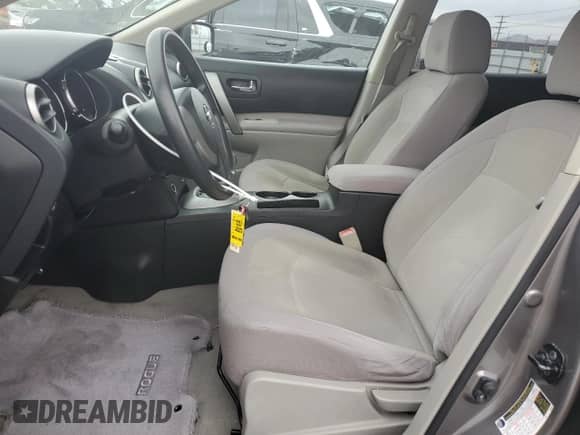 2010 Nissan Rogue SL с VIN JN8AS5MT7AW021477, выставлен на аукционе Copart как лот 84043295 с пробегом 163 661 миль миль и Списание • Salvage title. История ставок и продаж доступна на DreamBid. Изображение 7.