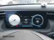 2024 Hyundai Tucson SEL z VIN 5NMJBCDE2RH421639, wystawiony jako IAAI lot #43539692 z przebiegiem 37 859 mil mil oraz . Historia ofert i sprzedaży dostępna na DreamBid. Obrazek 7.