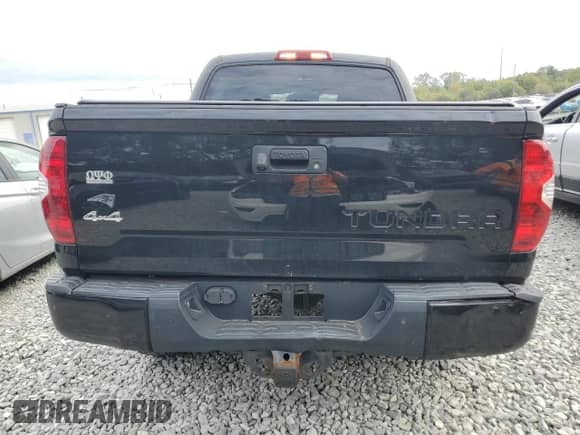 2018 Toyota Tundra Limited с VIN 5TFHY5F18JX695183, выставлен на аукционе Copart как лот 81668945 с пробегом 92 468 миль миль и Списание • Salvage title. История ставок и продаж доступна на DreamBid. Изображение 6.