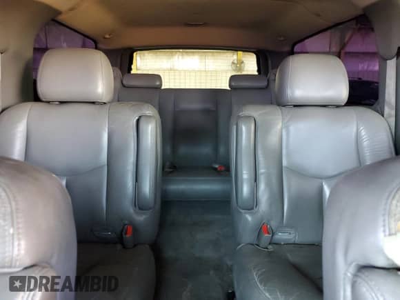 2004 Chevrolet Suburban Z71 z VIN 3GNFK16Z04G129316, wystawiony jako Copart lot #78840114 z przebiegiem 213 543 mil mil oraz Czysty tytuł • Clean title. Historia ofert i sprzedaży dostępna na DreamBid. Obrazek 10.