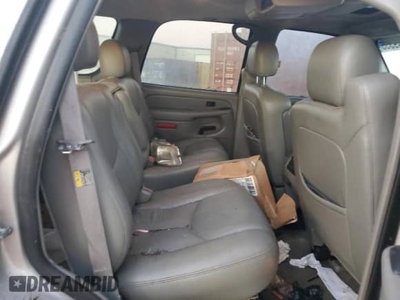 2004 Chevrolet Tahoe Z71 с VIN 1GNEK13Z14R318136, выставлен на аукционе Copart как лот 86449355 с пробегом 191 577 миль миль и Списание • Salvage title. История ставок и продаж доступна на DreamBid. Изображение 11.