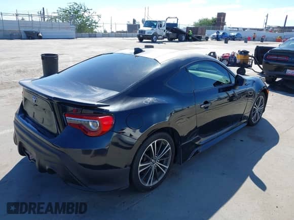 2015 Scion FR-S z VIN JF1ZNAA16F9702162, wystawiony jako IAAI lot #43314379 z przebiegiem 88 549 mil mil oraz . Historia ofert i sprzedaży dostępna na DreamBid. Obrazek 4.