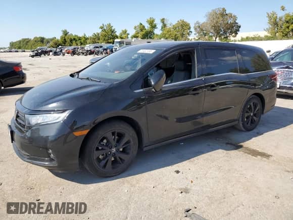 2024 Honda Odyssey Sport z VIN 5FNRL6H7XRB060630, wystawiony jako Copart lot #70953185 z przebiegiem Nie podano mil oraz Szkoda całkowita • Salvage title. Historia ofert i sprzedaży dostępna na DreamBid. Obrazek 1.