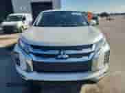 2021 Mitsubishi Outlander SE z VIN JA4APVAUXMU015757, wystawiony jako Copart lot #85944485 z przebiegiem 106 985 mil mil oraz Szkoda całkowita • Salvage title. Historia ofert i sprzedaży dostępna na DreamBid. Obrazek 5.