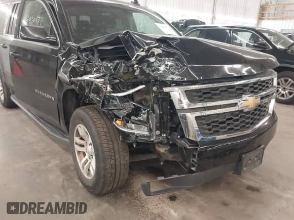 2016 Chevrolet Suburban LS z VIN 1GNSKGEC4GR269131, wystawiony jako IAAI lot #42430573 z przebiegiem 243 728 mil mil oraz . Historia ofert i sprzedaży dostępna na DreamBid. Obrazek 6.