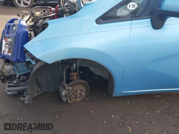 2014 Nissan Note SV with VIN 3N1CE2CP8EL431119, listed as a IAAI auction lot 43387298 with 160,566 mi miles and . Bid and sale history available at DreamBid. Image 6.